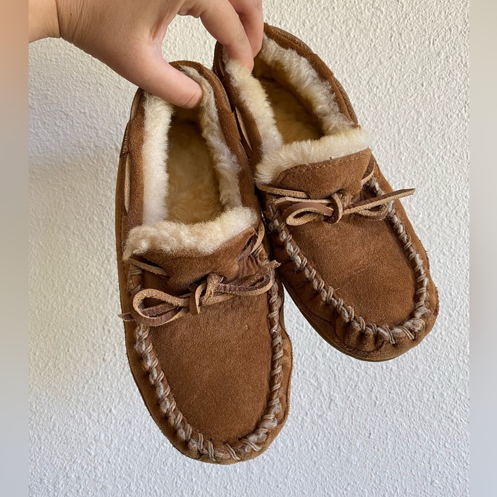 L.L Bean Moccasins Brand New Condition Size 6 (WOMAN)